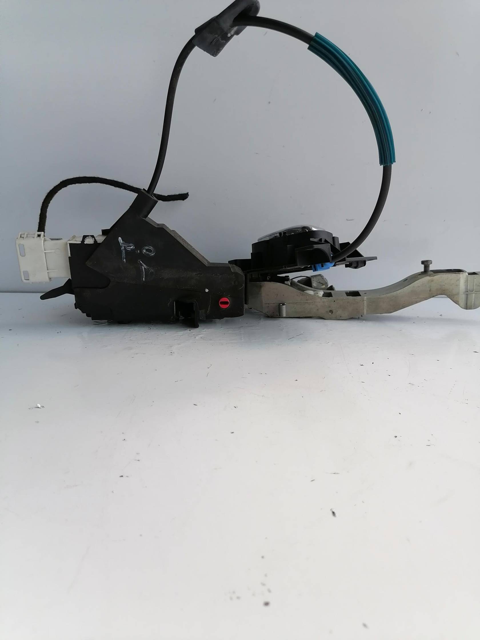 Serratura porta post. dx.